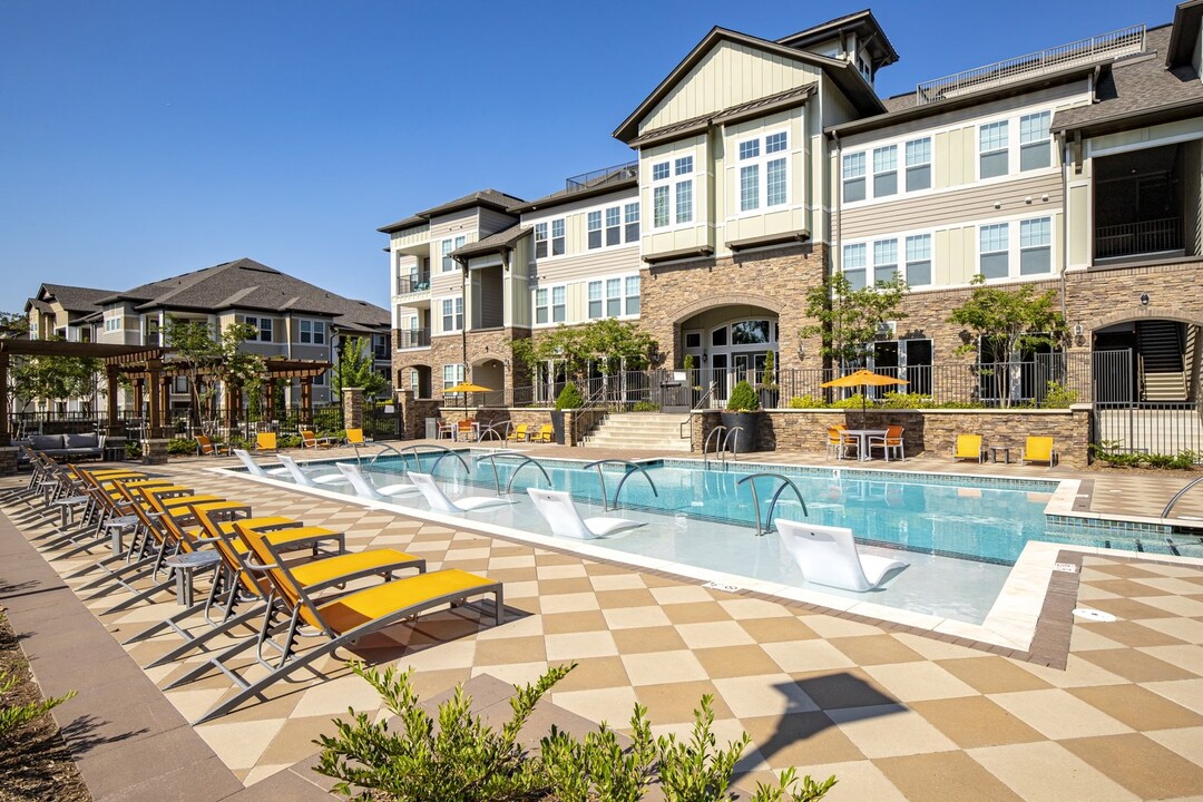 Brookson Flats in Huntersville, NC - Foto de edificio