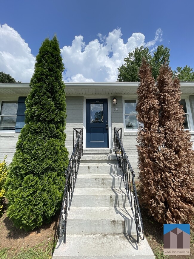 796 Timberland St SE in Smyrna, GA - Building Photo - Building Photo
