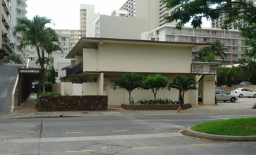 2569 Kuhio Ave in Honolulu, HI - Building Photo - Building Photo