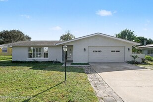 2319 Snead Ct in Titusville, FL - Building Photo