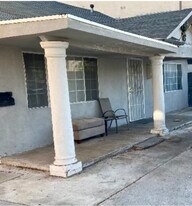 5842 Lexington Ave in Los Angeles, CA - Building Photo