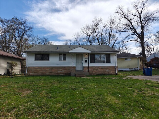 property at 4218 Smithfield Pl