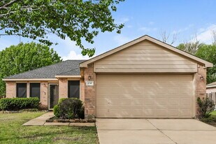 214 Centenary Dr in Forney, TX - Building Photo