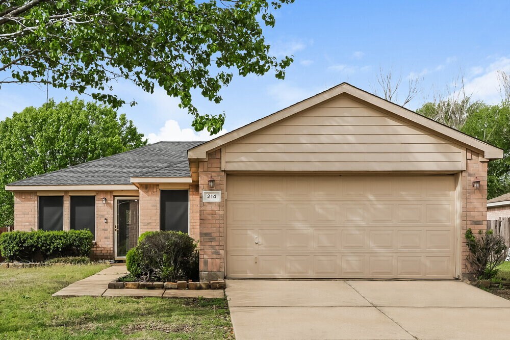 214 Centenary Dr in Forney, TX - Building Photo