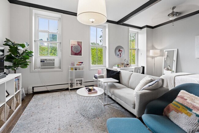 property at 29 E Concord St
