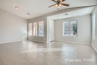 9414 W Heber Rd in Tolleson, AZ - Foto de edificio - Building Photo