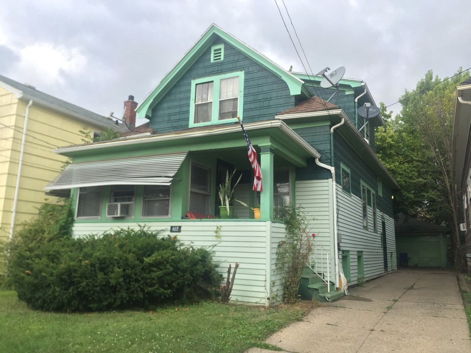 462 Highgate Ave in Buffalo, NY - Building Photo