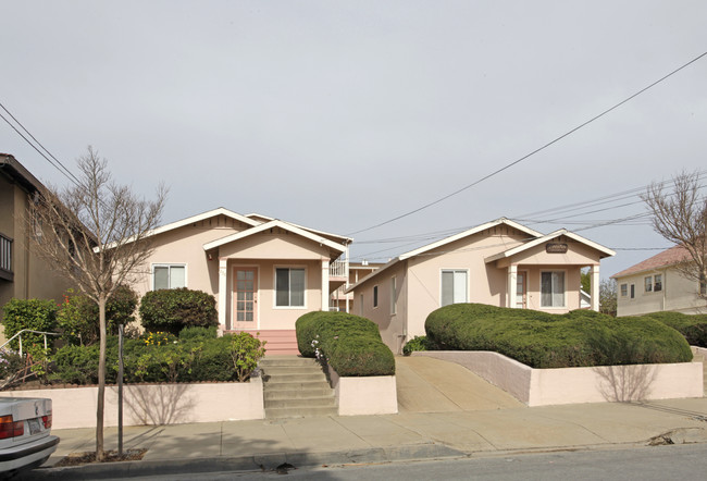 227 Watson Street - Monterey in Monterey, CA - Foto de edificio - Building Photo