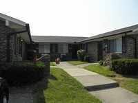 5522 Fisher Dr in Huber Heights, OH - Foto de edificio - Building Photo