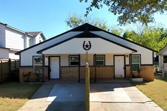 1115 Brookswood Ave in Austin, TX - Building Photo - Building Photo