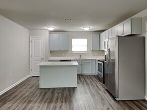 40 Daniel Ln in Porterdale, GA - Building Photo - Building Photo