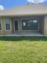 2011 Sungate Dr in New Braunfels, TX - Building Photo - Building Photo