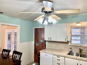 4206 45th St in Lubbock, TX - Foto de edificio - Building Photo