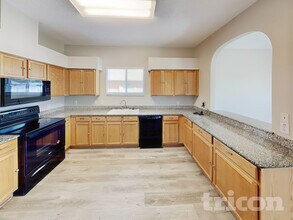 12603 Longcrest Dr in Riverview, FL - Building Photo - Building Photo