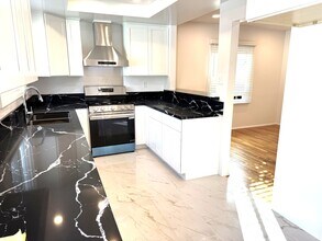 3650 Hackett Ave in Long Beach, CA - Building Photo - Building Photo