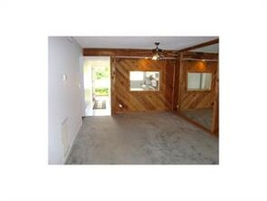 8471 Forest Hills Dr in Coral Springs, FL - Building Photo - Building Photo