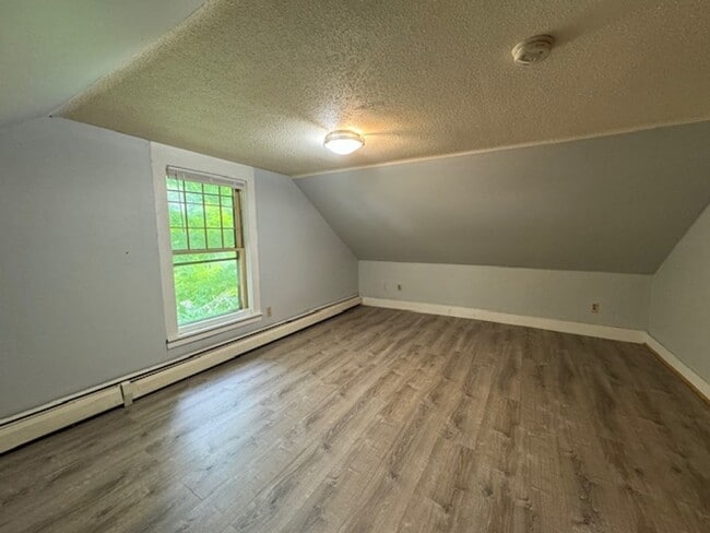 11 Mulberry Claremont in Claremont, NH - Foto de edificio - Building Photo