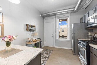846 W Sheridan Rd in Chicago, IL - Building Photo - Building Photo