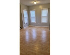 15 Frankfort St-Unit -1 in Fitchburg, MA - Building Photo - Building Photo