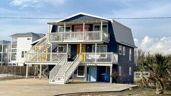 450 E 1st Ave in Gulf Shores, AL - Building Photo
