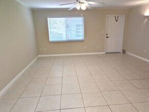 816 NE 4th St, Unit 2 in Fort Lauderdale, FL - Building Photo - Building Photo