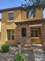 5346 W Chisum Trl, Unit Chisum in Phoenix, AZ - Building Photo