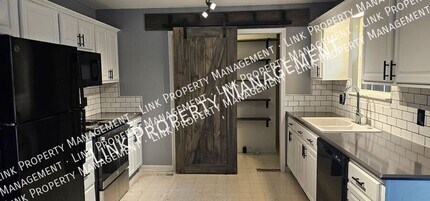 140 S Elmwood St in Rossville, GA - Building Photo - Building Photo