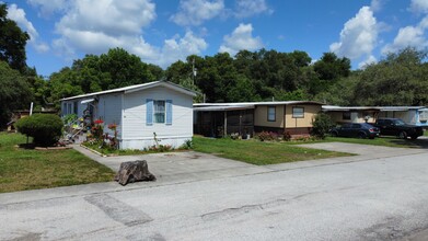 Family Rentals in Gibsonton, FL - Building Photo - Building Photo