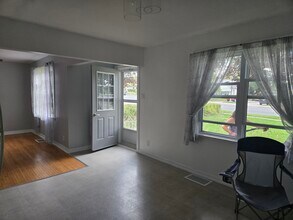 338 Highland Rd in Peterborough, ON - Building Photo - Building Photo