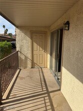 5021 River Glen Dr in Las Vegas, NV - Building Photo - Building Photo