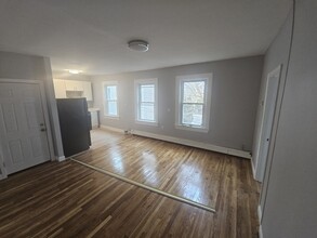 6 Ashley St, Unit #3 in Boston, MA - Building Photo - Building Photo