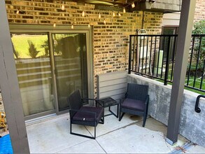 1482 Stonebridge Cir in Wheaton, IL - Building Photo - Building Photo