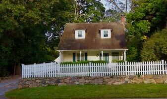 63 Kings Hwy N in Westport, CT - Building Photo