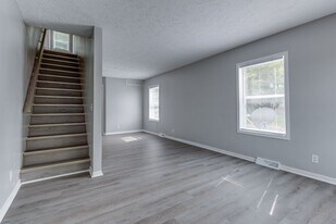 17 N Freeman St in Springfield, OH - Building Photo