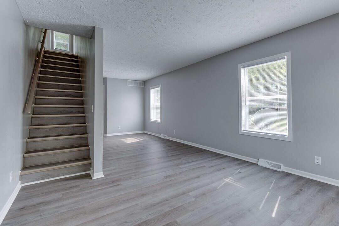 17 N Freeman St in Springfield, OH - Building Photo