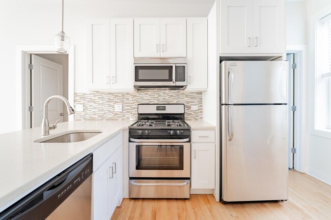 2779 N Kenmore Ave in Chicago, IL - Building Photo - Building Photo