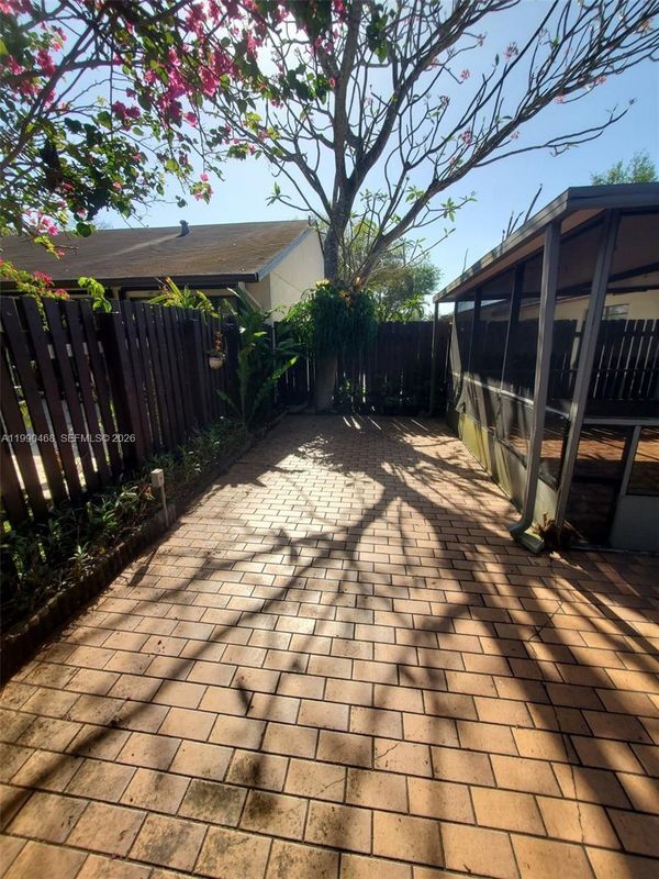 11269 SW 116th Terrace in Miami, FL - Building Photo - Building Photo