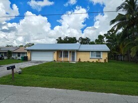 253 SE Verada Ave in Port St. Lucie, FL - Building Photo
