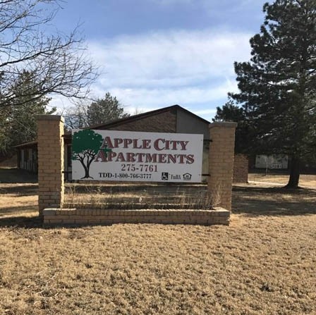 Apple City Apartments in Garden City, KS - Building Photo