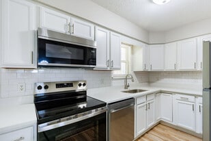 Cheswick Village in West Lafayette, IN - Building Photo