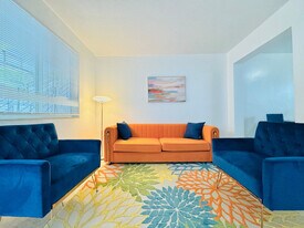 828 SW 2nd St in Miami, FL - Building Photo