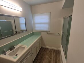 7357 Forest Ave in Whittier, CA - Foto de edificio - Building Photo