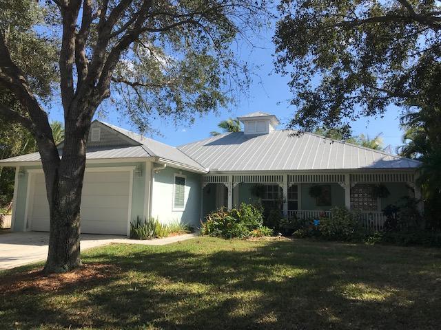 9122 SE Pomona St in Hobe Sound, FL - Building Photo