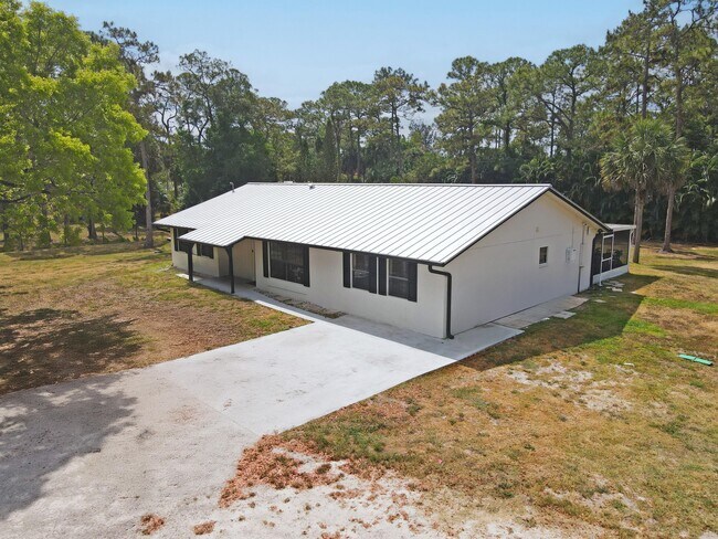 13624 Farley Rd in Loxahatchee Groves, FL - Building Photo - Building Photo