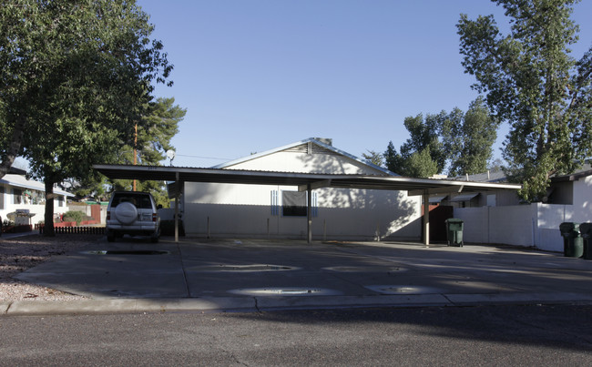 2620 W Belmont Ave in Phoenix, AZ - Building Photo - Building Photo