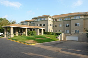 Brightondale in New Brighton, MN - Building Photo