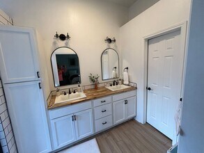 1303 Bayou Woods Dr in College Station, TX - Building Photo - Building Photo