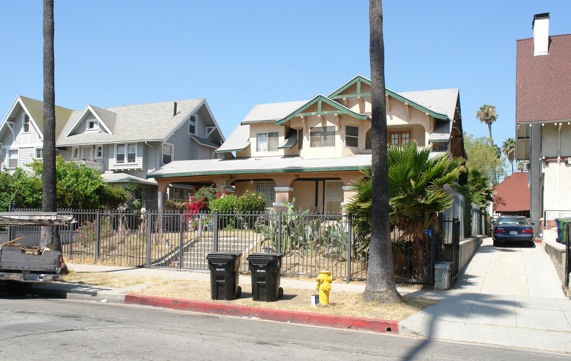 957-961 Arapahoe St in Los Angeles, CA - Building Photo