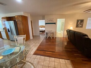 5802 Monterey Ave, Unit Upstairs in Pensacola, FL - Building Photo - Building Photo