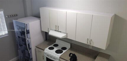 853 SW 2nd St in Miami, FL - Building Photo - Building Photo